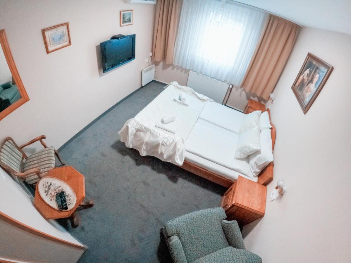 Pansion Stari Grad Hotel SJJ Eksteriør billede